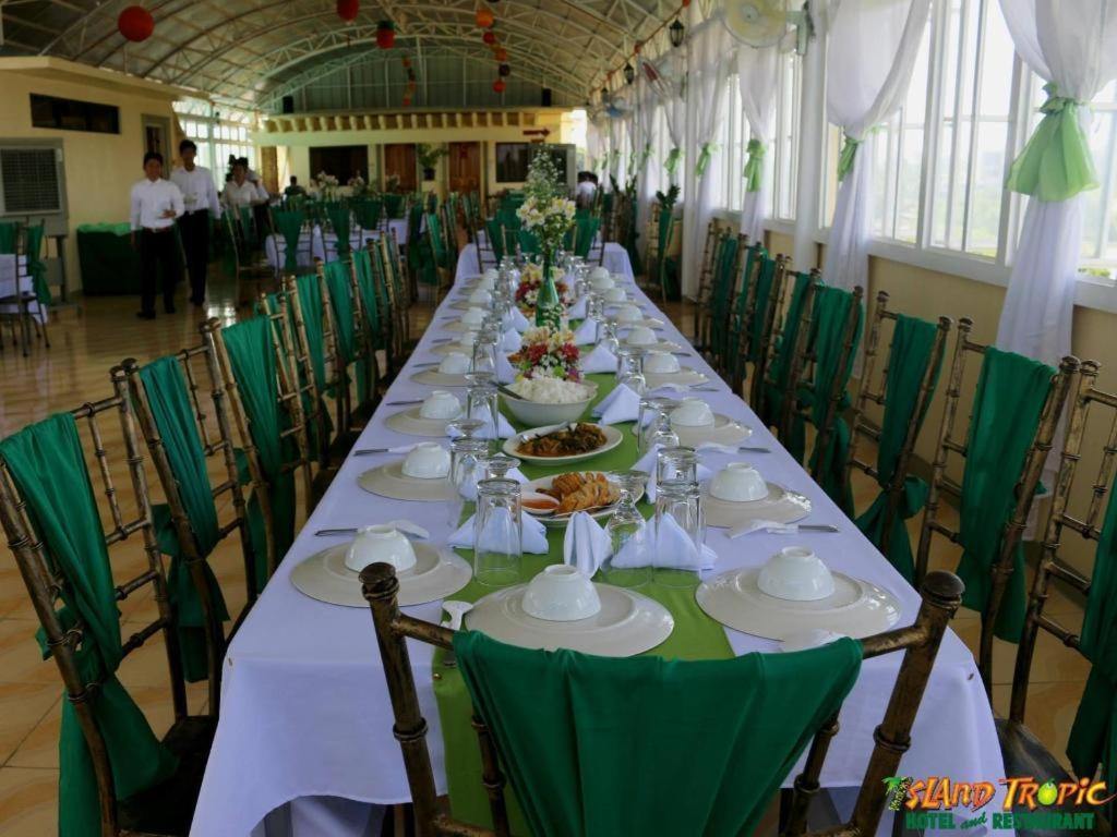 Island Tropic Hotel And Restaurant Alaminos Eksteriør bilde