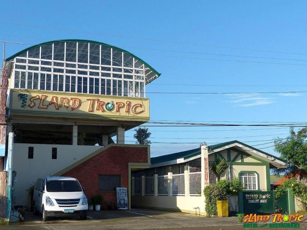 Island Tropic Hotel And Restaurant Alaminos Eksteriør bilde